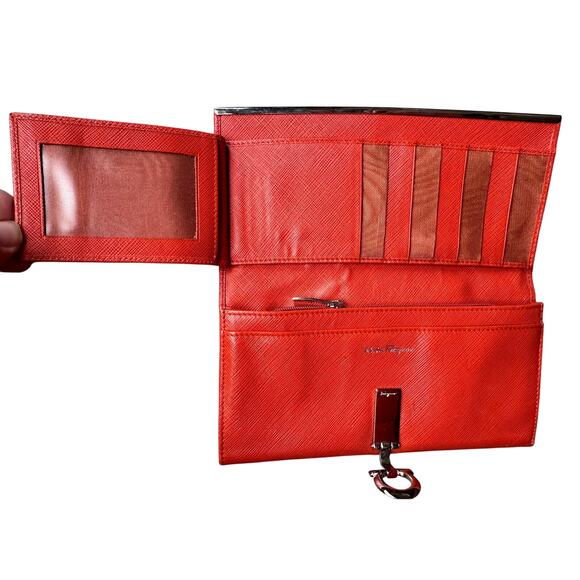 Salvatore Ferragamo Pamplona Pebble Red Leather Long Wallet - Picture 2 of 16